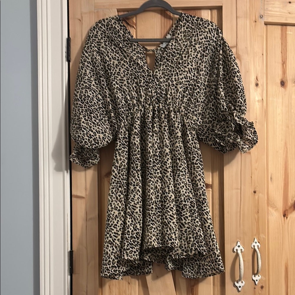 Leopard Print Dress with Puff Sleeves